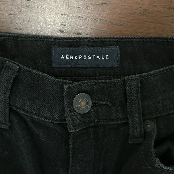 Aeropostale Ripped Mom Jeans - Picture 4 of 7